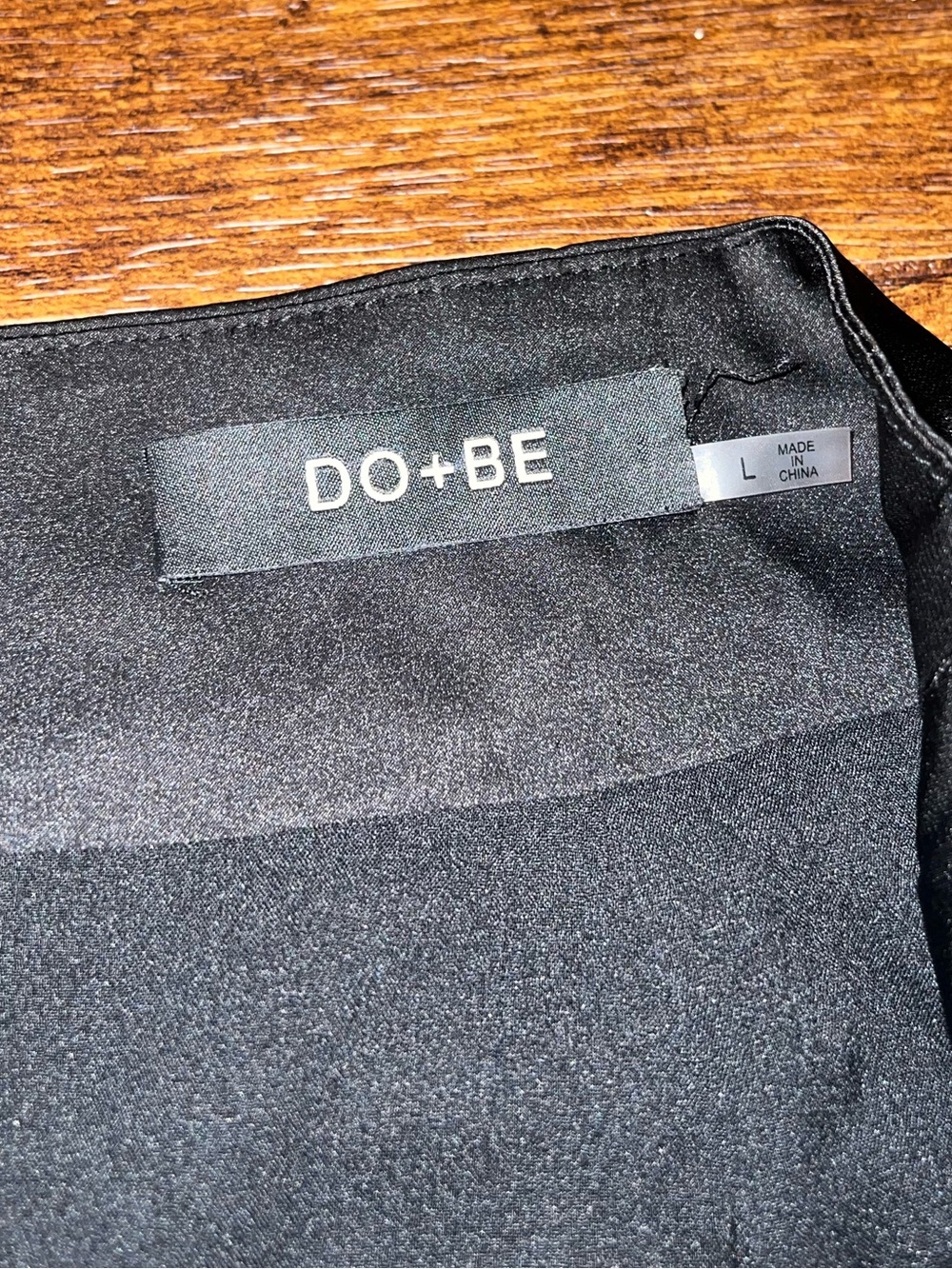 DO+BE Black Satin Mini Skirt Crossover Asymmetric Zippered Back Size L - Picture 5 of 6